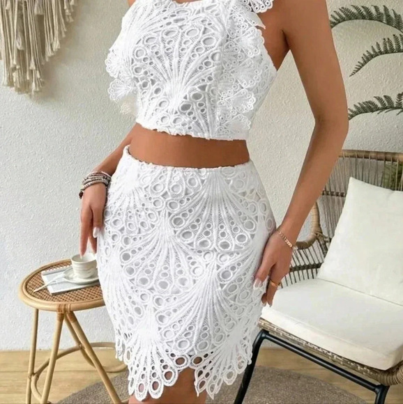 Solid Color Lace Patchwork Cami Top +Skirt Set - Picture 4 of 6